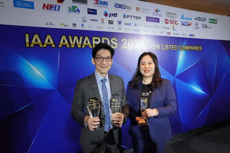 SCBX Wins 3 Awards for Outstanding Executives at IAA Awards for Listed Companies 2024