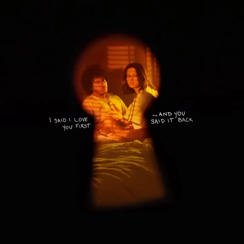หวานกันต่อเนื่อง! Selena Gomez, benny blanco ย้อนวัยไปงานพรอมในเพลงใหม่ "Talk" ส่งอัลบั้มเวอร์ชั่น Deluxe เพิ่ม 6 เพลงใหม่หลากหลายอารมณ์