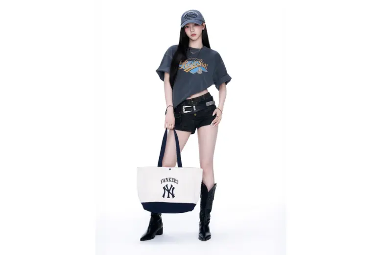 ส่องแฟชั่นเซ็ตของ KARINA วง aespa แบรนด์แอมบาสเดอร์คนใหม่ของ MLB