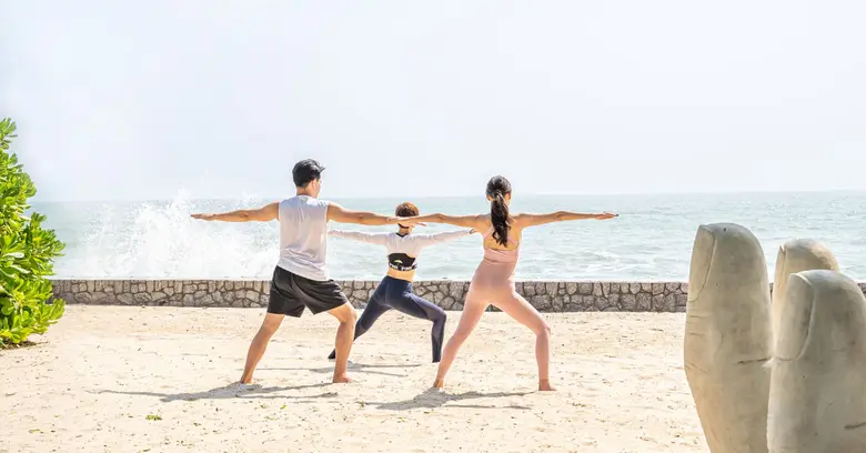 กลับมาอีกครั้งกิจกรรม " SUNSET PILATES AND WINE " คลาสพิลาทิสที่สายจิบต้องลองที่โรงแรม โซ โซฟิเทล หัวหิน