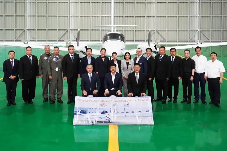 บางกอกแอร์ เอวิเอชั่น เทรนนิ่ง เซ็นเตอร์ รับมอบเครื่องบินฝึกบิน DIAMOND DA42NG มุ่งพัฒนาศักยภาพการฝึกอบรมนักบินสู่มาตรฐานสากล