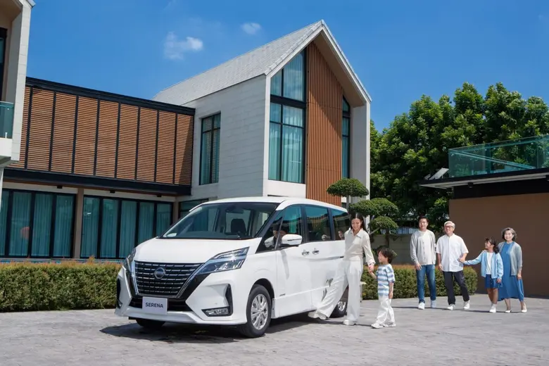 10 จุดเด่นของ New Nissan Serena คู่หูครอบครัวรุ่นใหม่ ตอบโจทย์ทุกการใช้งาน คุ้มค่า รับรถได้ทันทีไม่ต้องรอ
