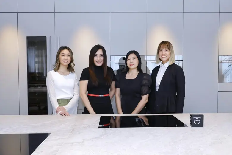 V-ZUG ผู้นำแบรนด์เครื่องใช้ไฟฟ้าในบ้านระดับอัลตร้าลักซ์ชัวรี่ชั้นนำจากสวิตเซอร์แลนด์ เปิดเวทีเสวนารวมกูรูด้านดีไซน์ สถาปัตยกรรมและอาหาร แบ่งปันนิยามใช้ชีวิตบนความยั่งยืน