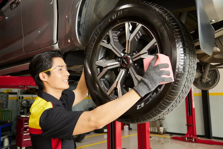 COCKPIT Offers Special Deals for 3 Days through "COCKPIT MID YEAR GRAND SALE", Offering Discounts of up to 20% on BRIDGESTONE and FIRESTONE Tires