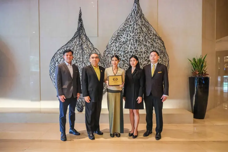 เซ็นทารา แกรนด์ ลาดพร้าว กรุงเทพฯ แสดงความยินดีกับสปา เซ็นวารี ในโอกาสคว้ารางวัลมาตรฐานการบริการสปาอาเซียน 2025