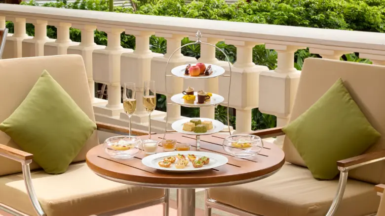 โรงแรมเพนนินซูลา กรุงเทพฯ เปิดตัว Art in the Garden Afternoon Tea ชุดน้ำชายามบ่ายสุดพิเศษ ที่ถ่ายทอดแรงบันดาลใจจากสวนดอกไม้ ผลไม้ และความงามของพฤกษานานาพันธุ์