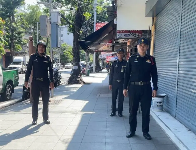 เขตป้อมปราบฯ เข้มกวดขันผู้ค้าบนทางเท้า ถ.หลวง-หน้าสำนักการแพทย์