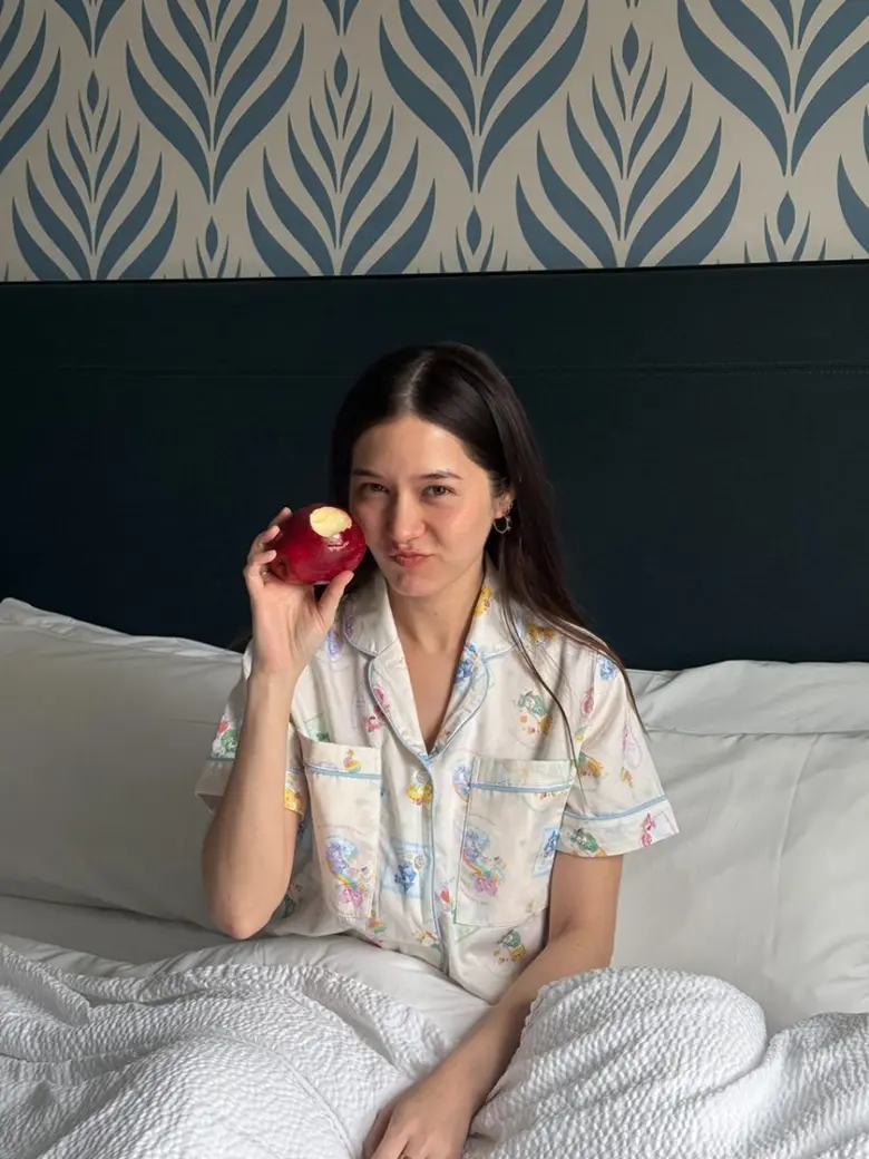 "Sliptosleep" ดึง "วี วิโอเลต" มาร่วมเป็น Friend of brand คนแรก เตรียมส่งต่อความน่ารักสดใส ผ่านชุดนอนโนบราคอลเลกชันใหม่ล่าสุด "Sliptosleep x Care Bears(TM)" เปิดตัวพร้อมกัน 24 มิถุนายนนี้ ที่เซ็นทรัลเวิลด์