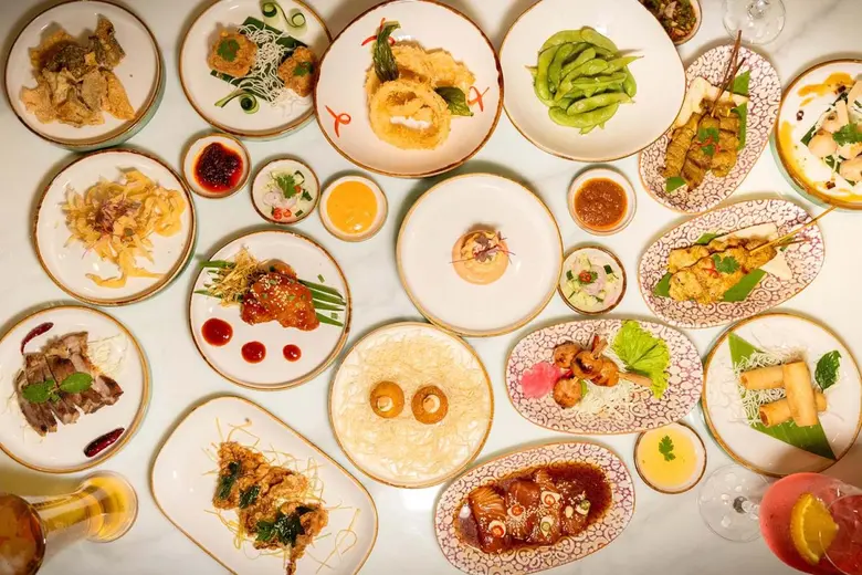 คืนวันพุธไม่ธรรมดา! ดื่ม กิน เมาท์ เพลิน กับ Midweek Social Club