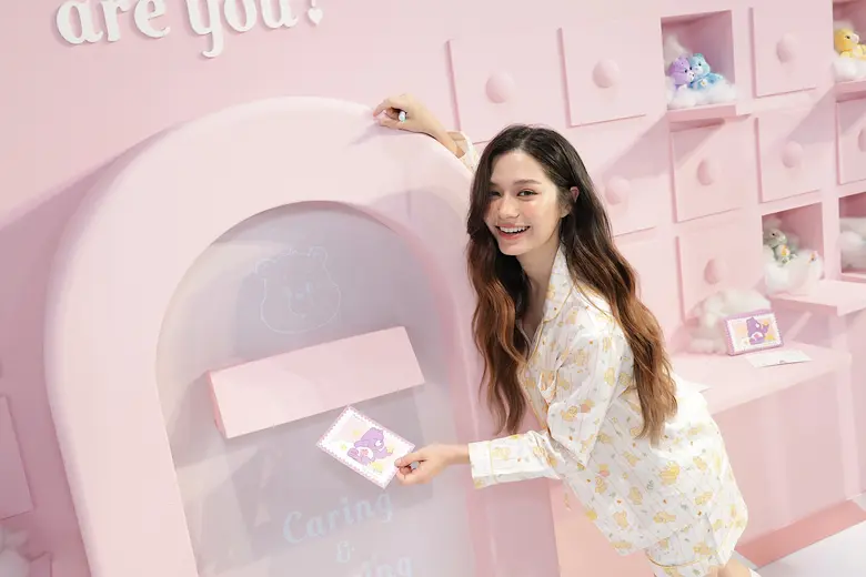 "Sliptosleep" เปิดตัว Friend of Brand คนแรก "วี วิโอเลต" เผยคอลเลกชันใหม่สุดน่ารัก "Sliptosleep x Care Bears(TM)"