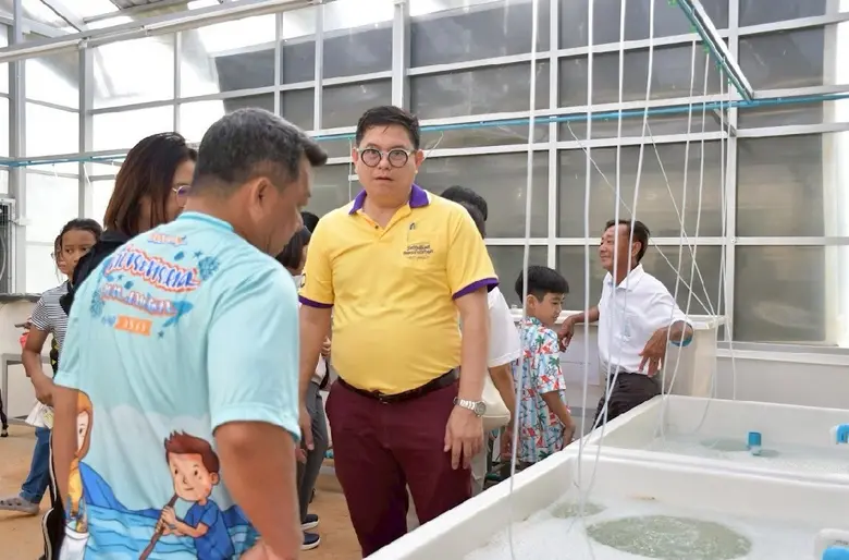 ราชภัฏรำไพพรรณี ลงพื้นที่พัฒนาเกาะหมาก เพื่อการขับเคลื่อนเศรษฐกิจเชิงสร้างสรรค์ (Creative Koh Mak)