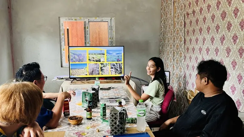 เกษตรอำเภอเมืองเพชรบูรณ์ ลงพื้นที่หนุนกลุ่มวิสาหกิจสมุนไพร "ว่านคำกา" เดินหน้าสู่การพัฒนาอย่างยั่งยืน