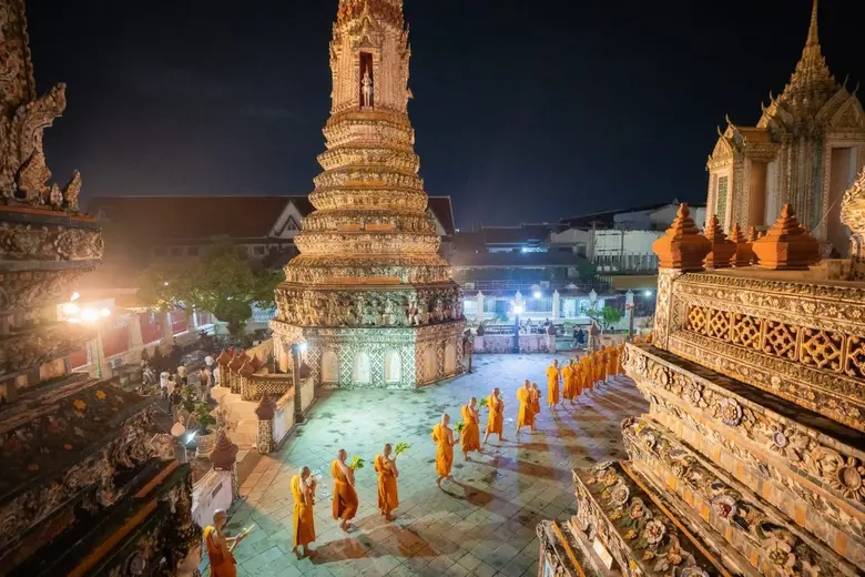 มิตรแท้ประกันภัย สนับสนุนการทำบุญวิถีใหม่ ร่วมเป็นเจ้าภาพจัดกิจกรรม "เวียนเทียนด้วยต้นไม้" เนื่องในวันอาสาฬหบูชา ณ วัดอรุณราชวราราม ราชวรมหาวิหาร