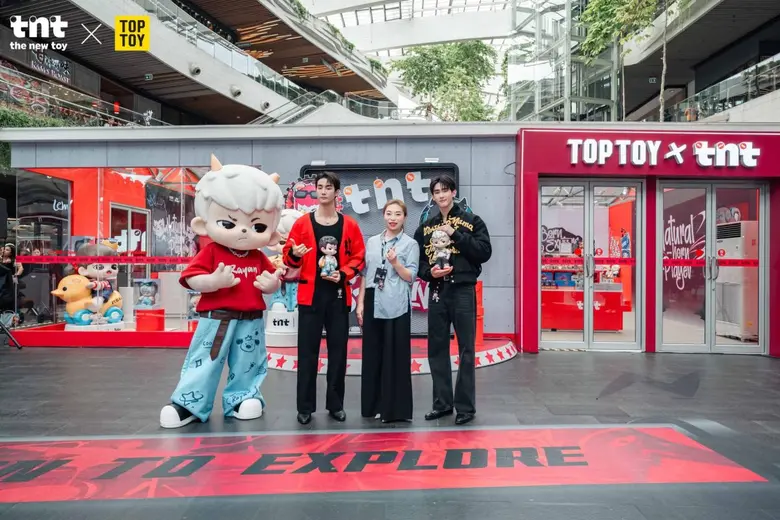 tnt แบรนด์อาร์ตทอยจากจีน จับมือ Force &amp; Book เปิดตัวที่กรุงเทพฯ กิจกรรมป๊อปอัพ "Born to Explore" สร้างกระแสร้อนแรงในหมู่ Gen Z