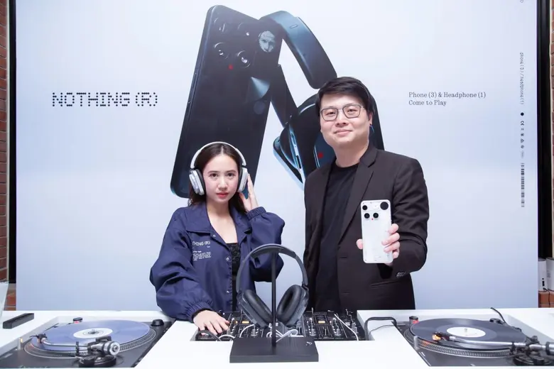 KOAN เปิดตัว "Nothing Phone (3)" และ "Headphone (1)" ดีไซน์เทคโนโลยีสุดล้ำ สะท้อนตัวตนคนรุ่นใหม่ วางจำหน่ายแล้วที่ร้านตัวแทนจำหน่าย Nothing อย่างเป็นทางการทั่วประเทศ