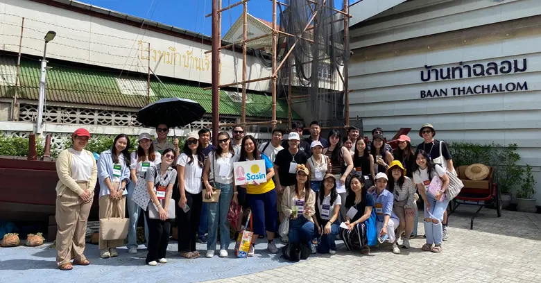 Sasin MBA Students Engage in Sustainable Branding with Tha Chalom Community