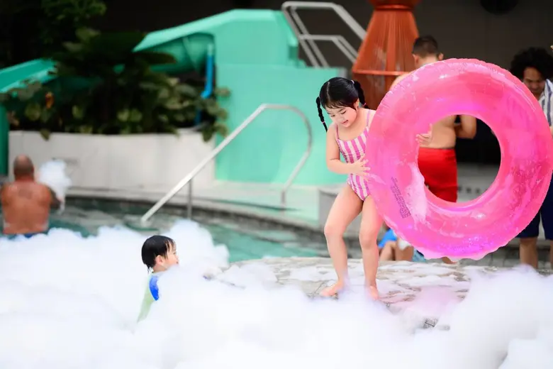 NOVOTEL LIVING BANGKOK SUKHUMVIT LEGACY BRINGS MONTHLY FUN WITH KIDS FOAM PARTY