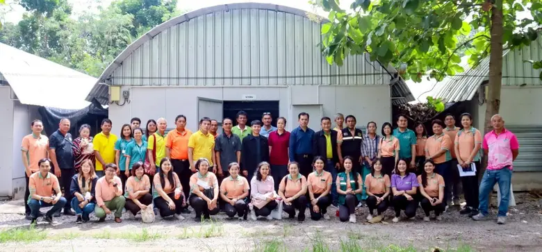 สำนักงานส่งเสริมและพัฒนาการเกษตรที่ 2 จังหวัดราชบุรี พร้อมคณะกรรมการเครือข่าย ศพก. ระดับเขต และคณะกรรมการแปลงใหญ่ ระดับเขต ติดตามการดำเนินงานแปลงใหญ่ต้นแบบ จังหวัดราชบุรี