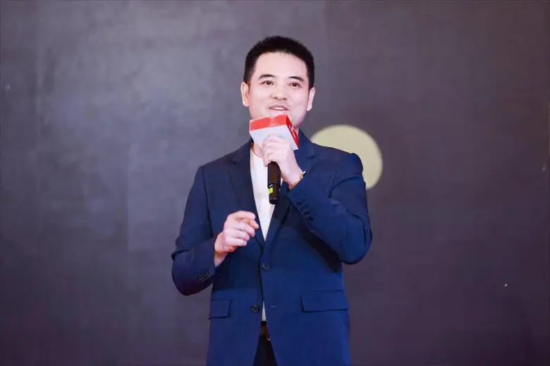 ประกาศสำคัญ เครื่องปรับอากาศที่อยู่คู่คนไทยมายาวนาน "กรี GREE" ยังคงดำเนินการต่อไป แต่เปลี่ยนบริษัทนำเข้า การตลาด และบริการหลังการขาย D-Day เริ่ม 1 กันยายน 2025