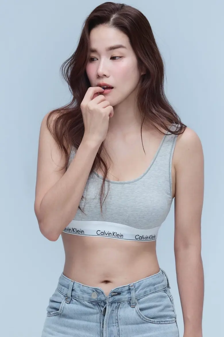 กบ พิมลรัตน์ ฮอตเวอร์ ปลื้มกระแสซีรีย์สุดปัง อึ้ง สาวอินบ็อกซ์จีบเพียบ ปล่อยภาพลุคซ์ใหม่กร้าวใจสาววายอีกแล้ว