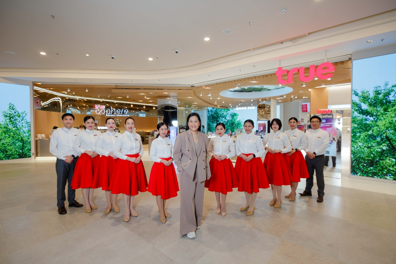 ทรู เผยโฉมใหม่ "True Branding Shop" และ "TrueSphere" ณ Dusit Central Park