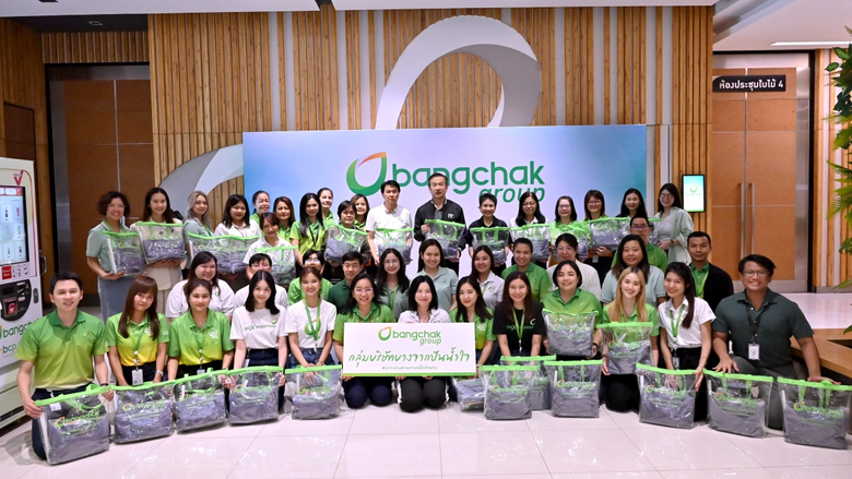 Bangchak Joins Flood Relief Efforts Continuing to Provide Assistance to Affected Communities