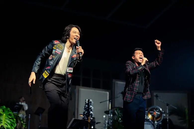 ETC ชวนมาแจม CONCERT ยกรายการขึ้นเวทีใหญ่! พา 5 ศิลปินสร้างปรากฏการณ์ดนตรีสุดวาไรตี้ เสิร์ฟโมเมนต์ทั้งหูเคลือบทอง ทั้งขนลุก แถมเสียงหัวเราะ ครบจบในงานเดียว!