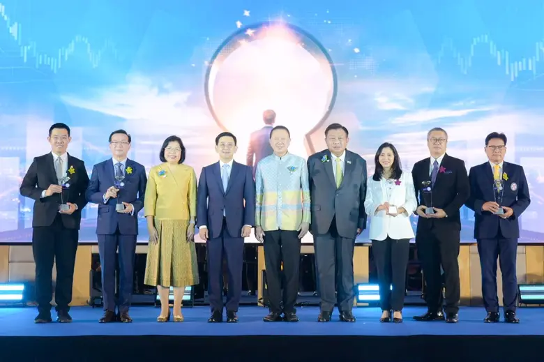 สมาคมประกันวินาศภัยไทย คว้า 2 รางวัลเกียรติยศ "สมาคมการค้ายอดเยี่ยม" และ "นายกสมาคมการค้าดีเด่น" ประจำปี 2568