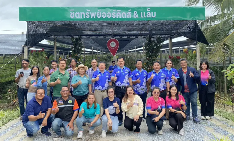 ขับเคลื่อนโครงการ การส่งเสริมและสร้างรายได้ให้กับเกษตรกรผู้ปลูกกล้วยไม้
