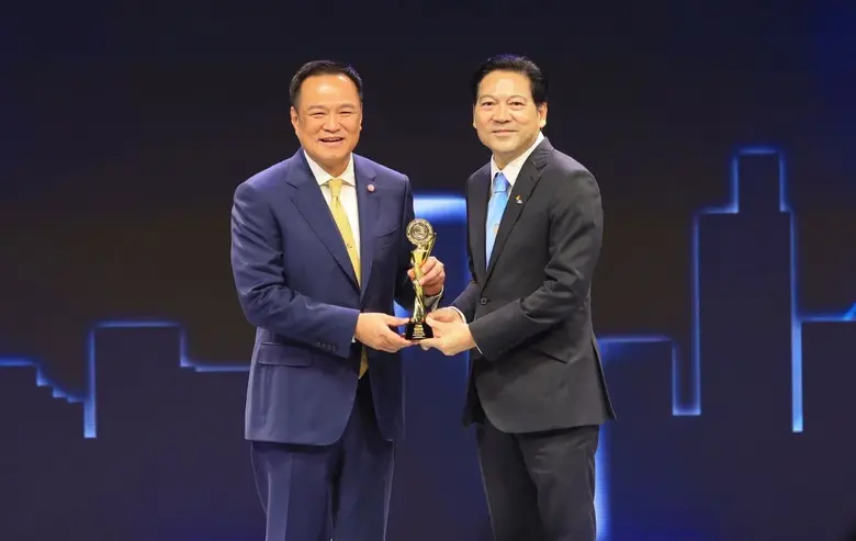"พีระศักดิ์ บุญมีโชติ" ซีอีโอ TFM ตอกย้ำวิสัยทัศน์ผู้นำองค์กร ขึ้นแท่น 'สุดยอด CEO รุ่นใหญ่ สาขาเกษตรฯ' รางวัล CEO Econmass Awards 2025