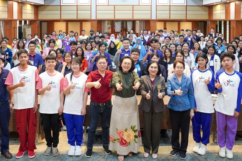 สองทศวรรษ ซีพี ออลล์ จัด "ค่ายกล้าวรรณกรรม" และ "ค่าย 7-11 ถอดรหัสนักวาดการ์ตูนในฝัน" ต่อเนื่องปีที่ 20