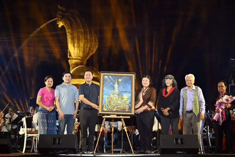 วช. หนุนนำวิจัยประวัติศาสตร์อัตลักษณ์ท้องถิ่นร่วมนำเสนอผ่านดนตรีไทยและดนตรีสากล ในวัฒนธรรมภูมิภาค "เพลงล้านช้าง ลาว เขมร และผู้ไท" ณ ลานพญาศรีสัตตนาคราช จ.นครพนม