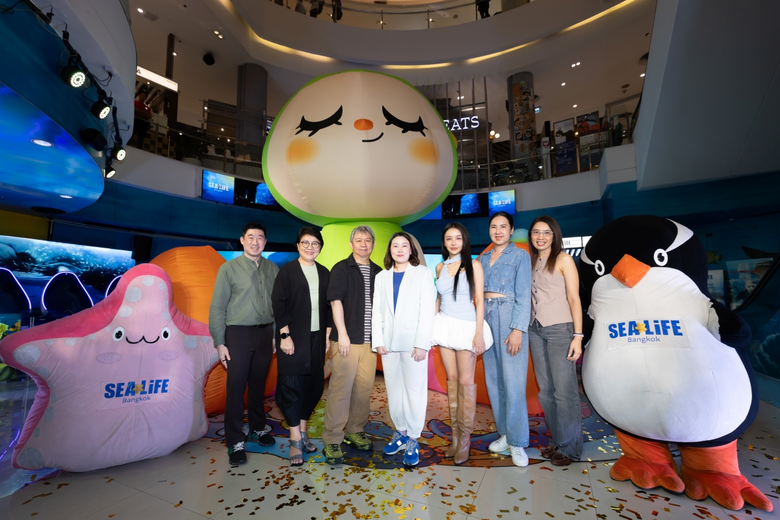 "ซีไลฟ์ แบงคอก" ฉลองครบรอบ 20 ปี ปลุกกระแส Art Marketing ครั้งใหญ่ ดึงคาแรกเตอร์ไทย "Greenie & Elfie" สร้างโลกใต้น้ำสุดมหัศจรรย์ ดัน Soft Power ไทยสู่สายตานานาชาติ