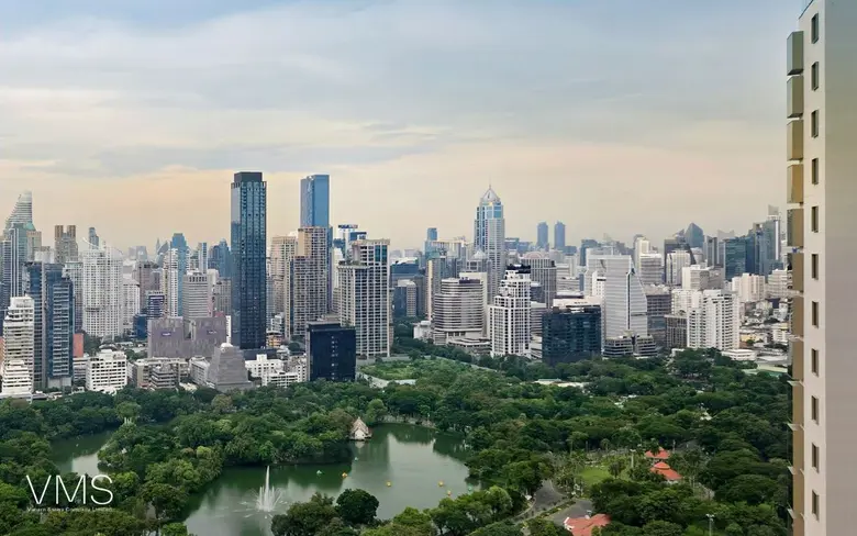 The Residences at Dusit Central Park Reveals an Exclusive View of Elevated Parkside Living Amidst Green Spaces in the Heart of Bangkok