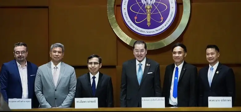 ดร.สุรเกียรติ์" ชี้โลกเปลี่ยนขั้ว สังคมเปลี่ยนสมการ ไทยต้องเร่งสร้างผู้นำสู่ระเบียบโลกใหม่