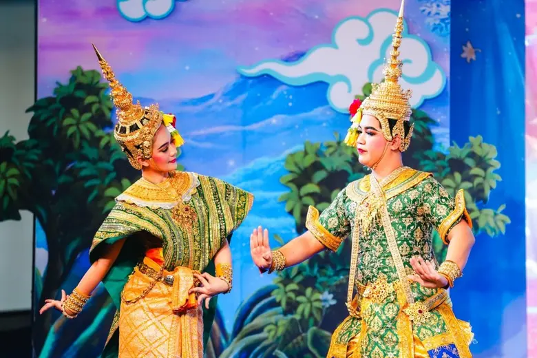 โขนฟรีใจกลางกรุง เปิดม่านการแสดงทุกวันพฤหัสบดีสุดท้ายของเดือนที่เอ็ม บี เค เซ็นเตอร์