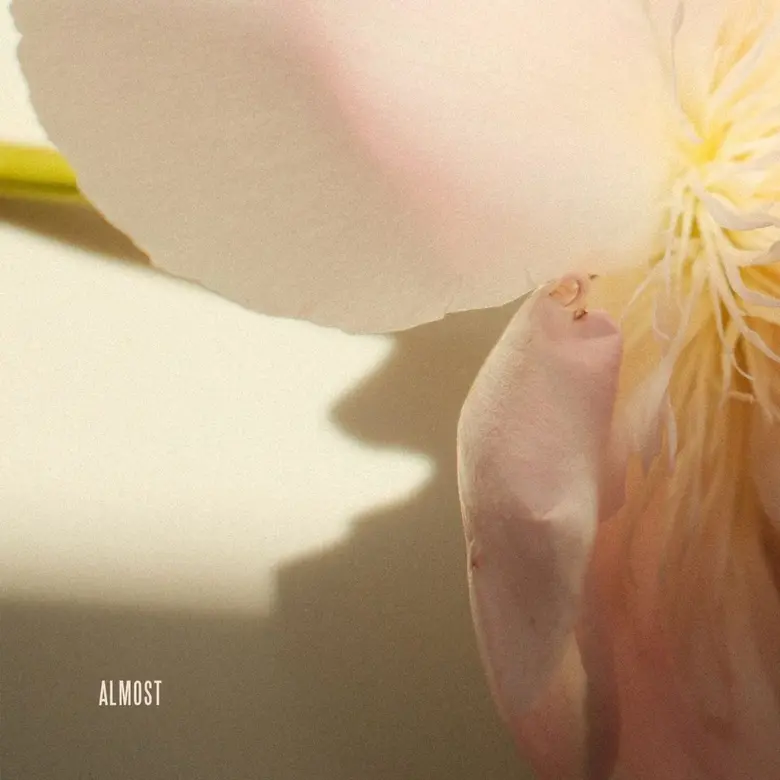 Lewis Capaldi ปล่อยเพลงเพราะต่อเนื่องกับ "Almost" แนวป็อปบัลลาดสุดซึ้ง เตรียมปล่อยอีพี Survive ที่ทุกคนรอคอย 14 พ.ย. นี้