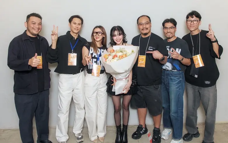 แฟนคอนฯ ครั้งแรกของ "ส้ม มารี" สุดอบอุ่น เติม "วิตามินส้ม" ขนเพลงเสิร์ฟกว่า 3 ชั่วโมงเต็ม! แฟนคอนฯ ครั้งแรกของ "ส้ม มารี" สุดอบอุ่น เติม "วิตามินส้ม" ขนเพลงเสิร์ฟกว่า 3 ชั่วโมงเต็ม!