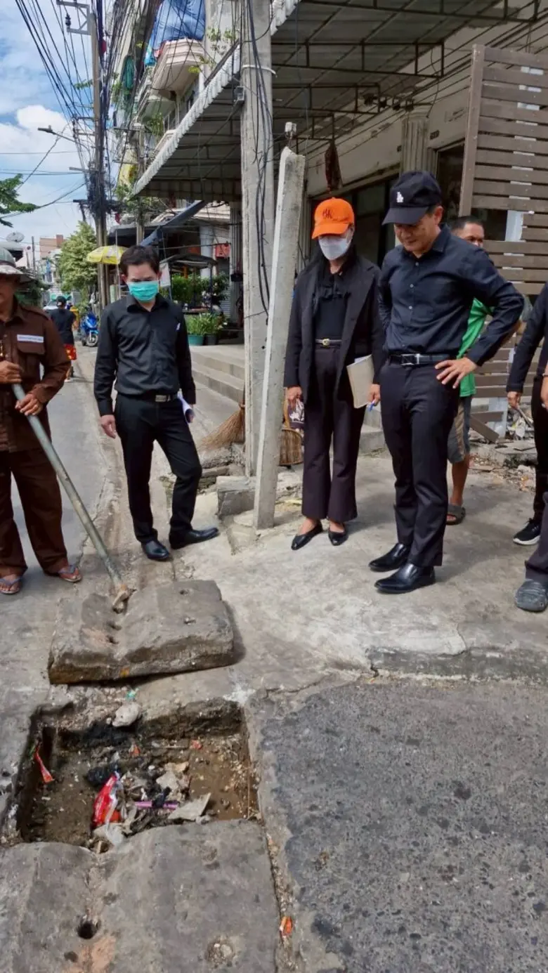 เขตบางแคตรวจสอบตลาดวันเดอร์ แนะลอกท่อ-ติดตั้งตะแกรง-บ่อดักไขมัน ปรับปรุงระบบบำบัดน้ำเสีย