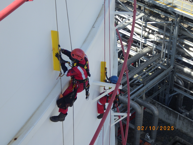 DEXON ยกระดับการตรวจถังขนาดใหญ่ ด้วยเทคโนโลยี Rope Access ที่แม่นยำและปลอดภัย