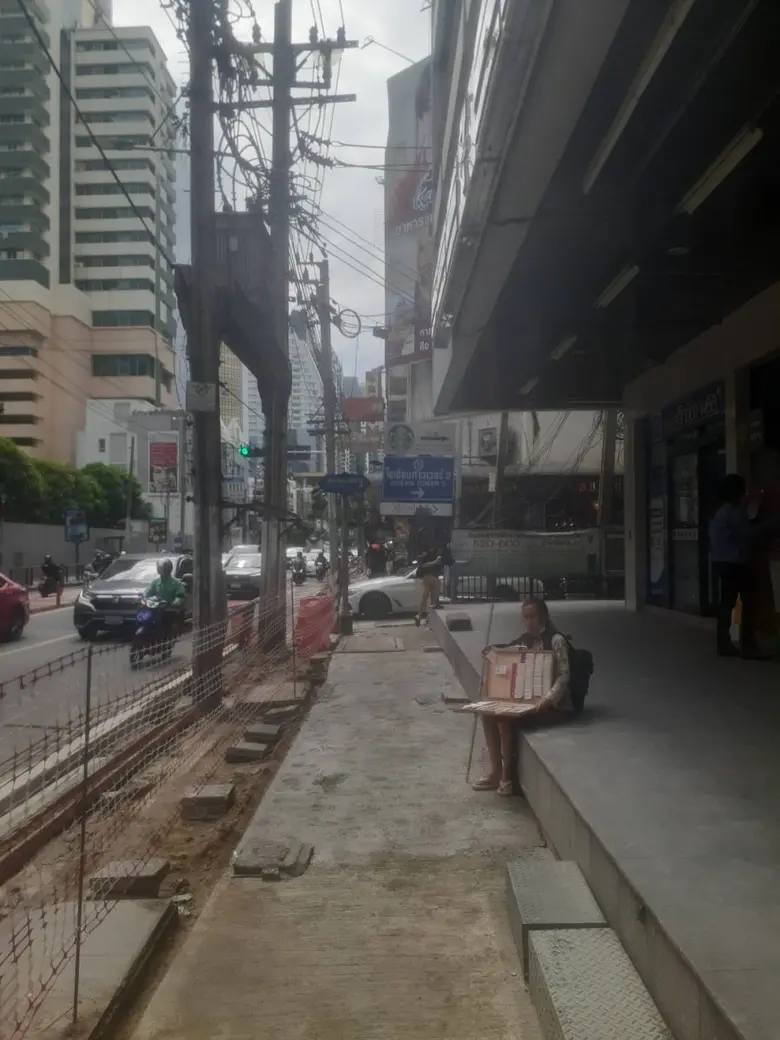 สนย. กำชับ กปน. กั้นพื้นที่ทำงานอำนวยความสะดวกผู้สัญจร ขณะซ่อมท่อประปา