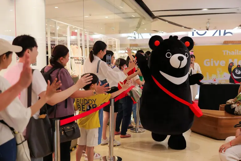 FuBear Visits Thailand for Taiwan Excellence "Give Me Five! A Better Life" Campaign