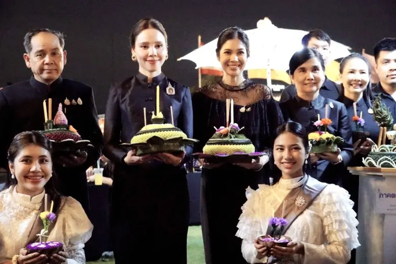 รัฐบาลจัดงานลอยกระทง "ลอยกระทง ไท ไทย คารวาลัย พระแม่ของแผ่นดิน" ณ วัดอรุณราชวรารามราชวรมหาวิหาร