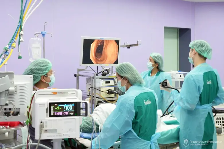 โรงพยาบาล ม.พะเยา ร่วมกับสมาคมแพทย์ระบบทางเดินอาหารฯ ส่องกล้องคัดกรองมะเร็งลำไส้ใหญ่ ฟรี! ยกระดับป้องกันความเสี่ยง สร้างสุขภาพดีให้คนพะเยา