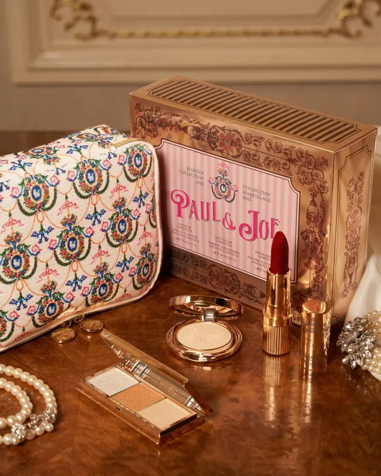 PAUL &amp; JOE เผยคอลเลกชันคริสต์มาสสุดเอลิแกนซ์ สะท้อนความงามในแบบฉบับปารีเซียง