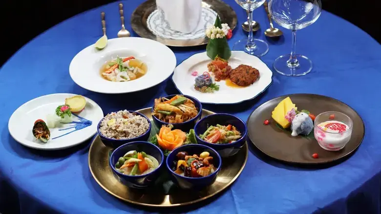 บลู เอเลเฟ่นท์ เปิดตัว "Aroi Thai Vegetarian Set" รังสรรค์เมนูเพื่อสุขภาพสุดประณีต ถ่ายทอดรสชาติไทยแท้อย่างยั่งยืน