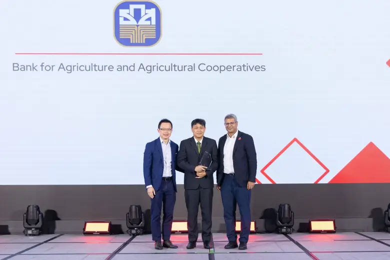 Red Hat Celebrates Bank for Agriculture and Agricultural Cooperatives and Land and Houses Bank Public for Driving Open Source Excellence at the Red Hat APAC Innovation Awards 2025 for Thailand