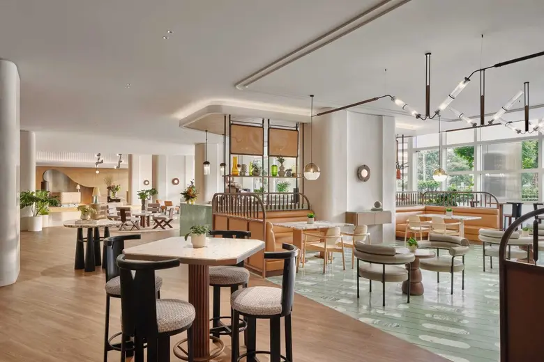 ลิ้มลองพิซซ่าโฮมเมดใจกลางกรุงฯ หอมกรุ่นจากเตา ณ มิลล์ แอนด์ โค ชั้น G, โรงแรมเซ็นทาราแกรนด์ฯ เซ็นทรัลเวิลด์