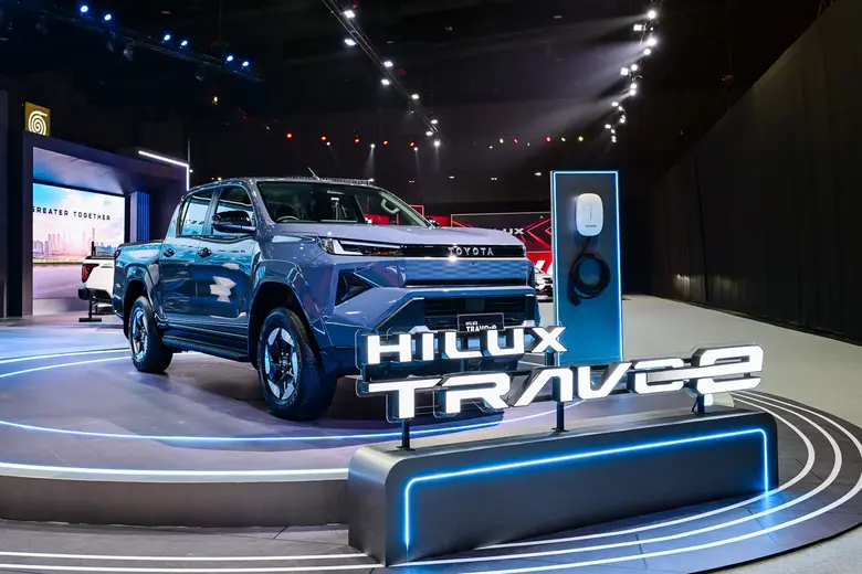"BRIDGESTONE DUELER A/T 693 III" and "BRIDGESTONE DUELER H/T 684 II" Selected as Original Equipment Tires for the World Premiere in Thailand of "TOYOTA HILUX TRAVO" and "TOYOTA HILUX TRAVO-e"