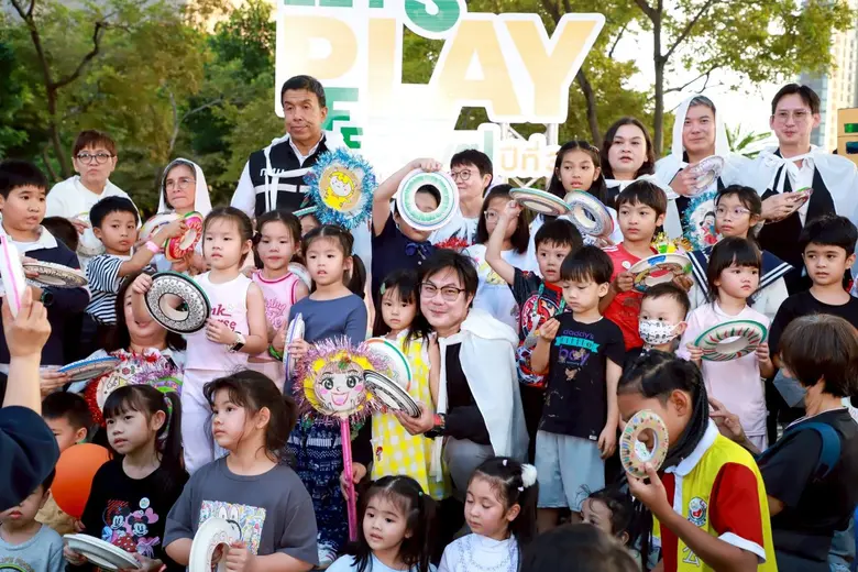 จุฬาฯ เปลี่ยนอุทยาน 100 ปีฯ เป็นลานเล่นอิสระใจกลางเมือง ตลอด 3 วัน มีเด็กออกมาเล่นกว่า 14,000 คน